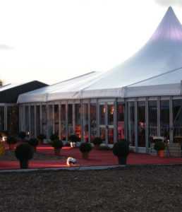 Stretchtenten huren voor evenementen - luxe tenten met open zijde voor bruiloften en feesten