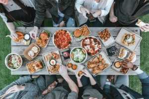 Home Verse ingrediënten van een maaltijdbox klaar om te koken thuis